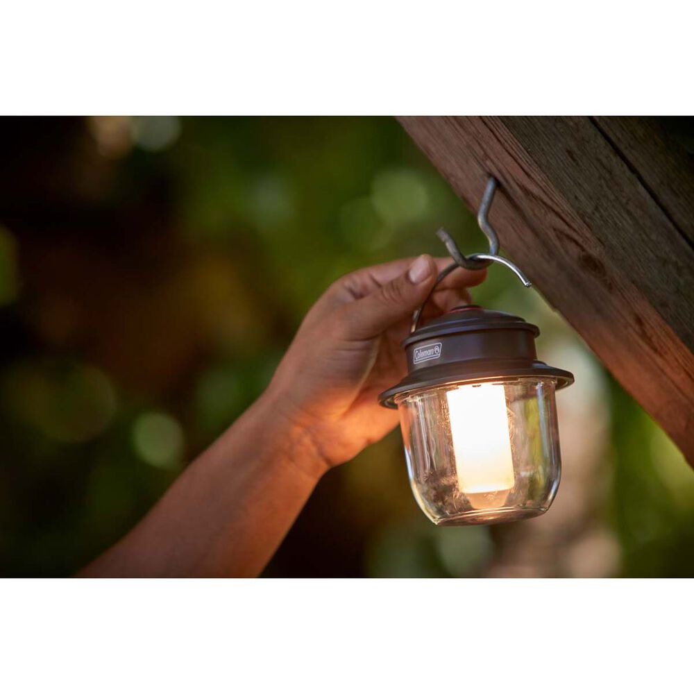  Coleman Classic 400L Rechargeable Lantern