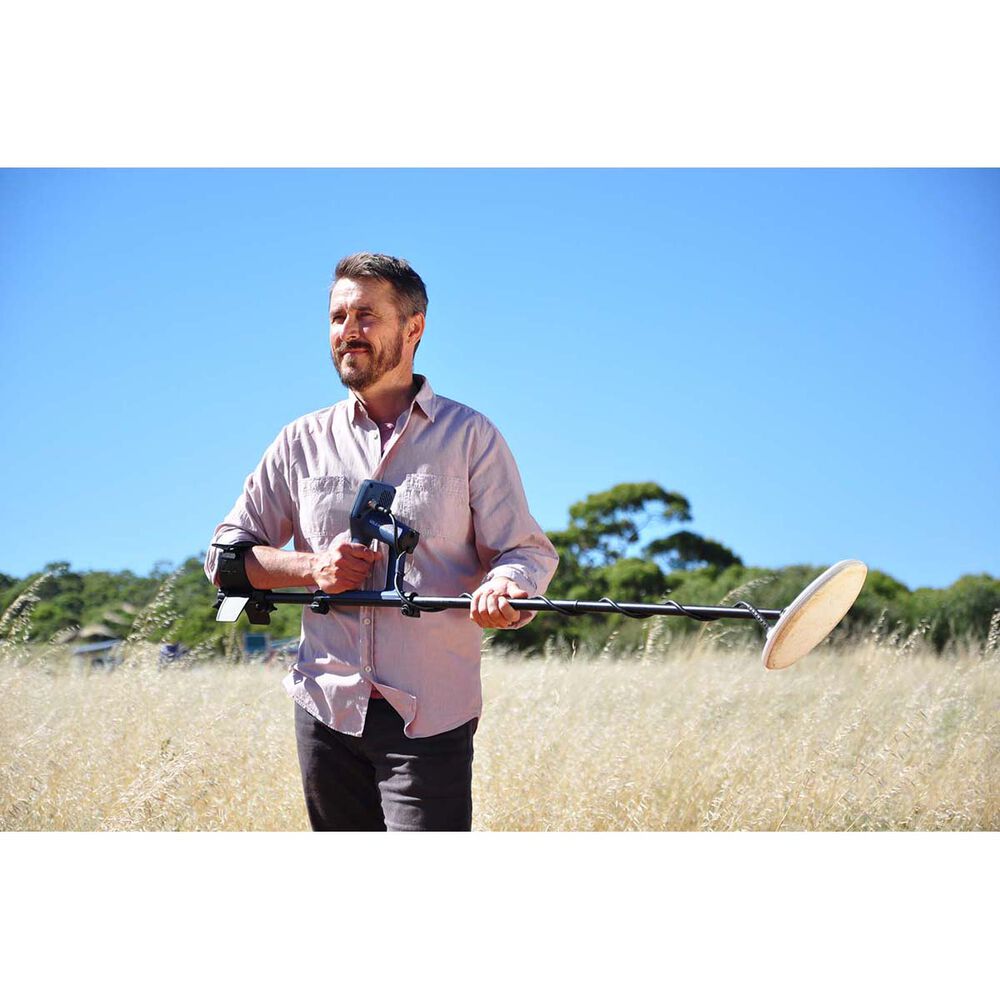  Minelab Gold Monster 1000 Metal Detector
