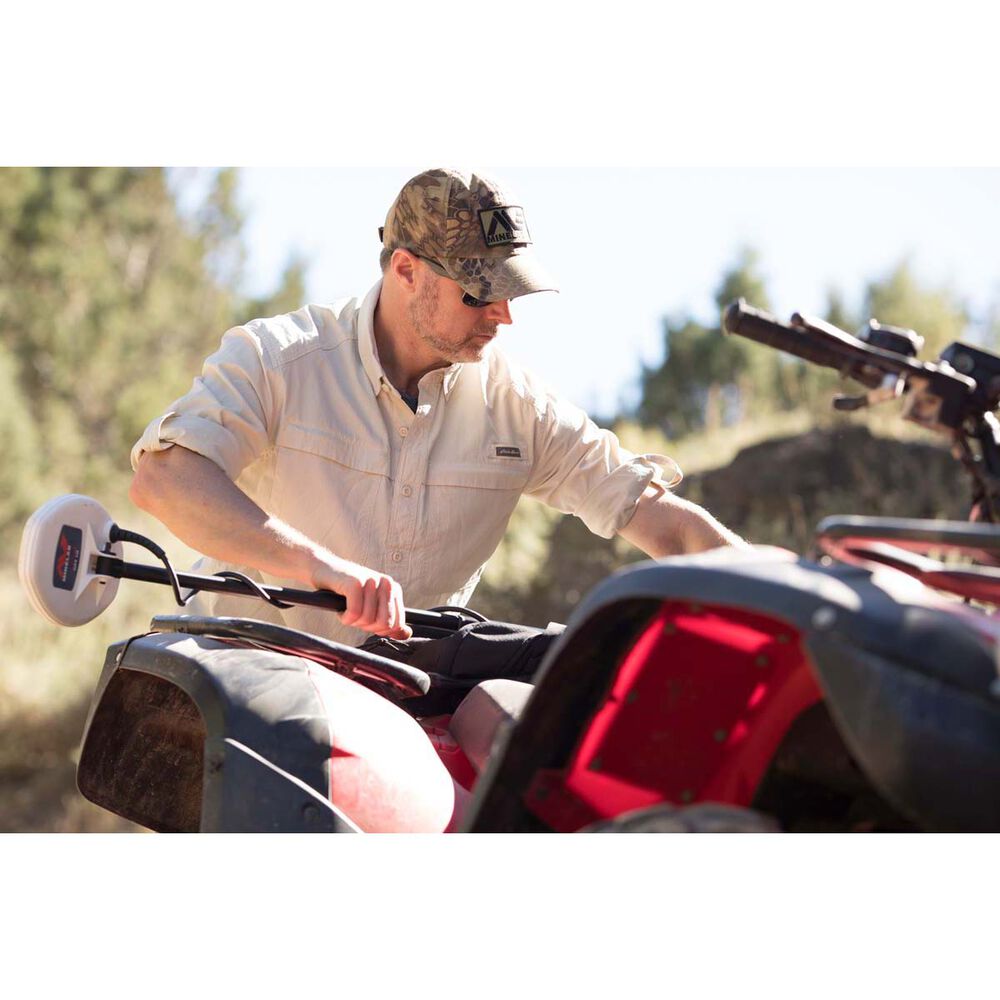  Minelab Gold Monster 1000 Metal Detector