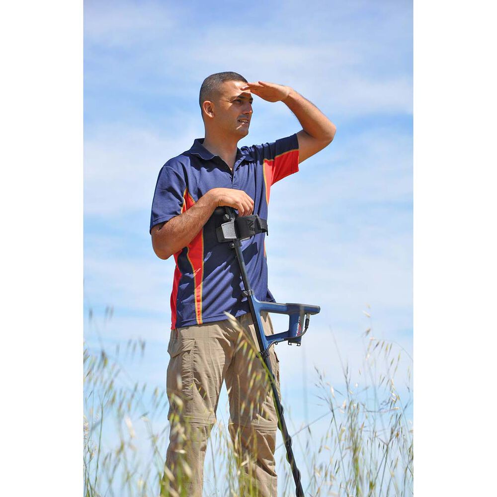  Minelab Gold Monster 1000 Metal Detector