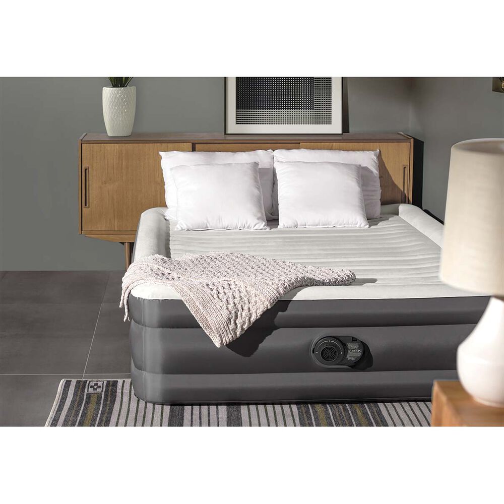  Intex TruAire® Luxury Built-In Pump Queen Air Bed