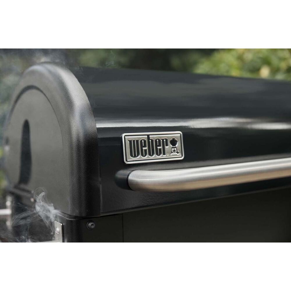  Weber Smoque Pellet Smoker