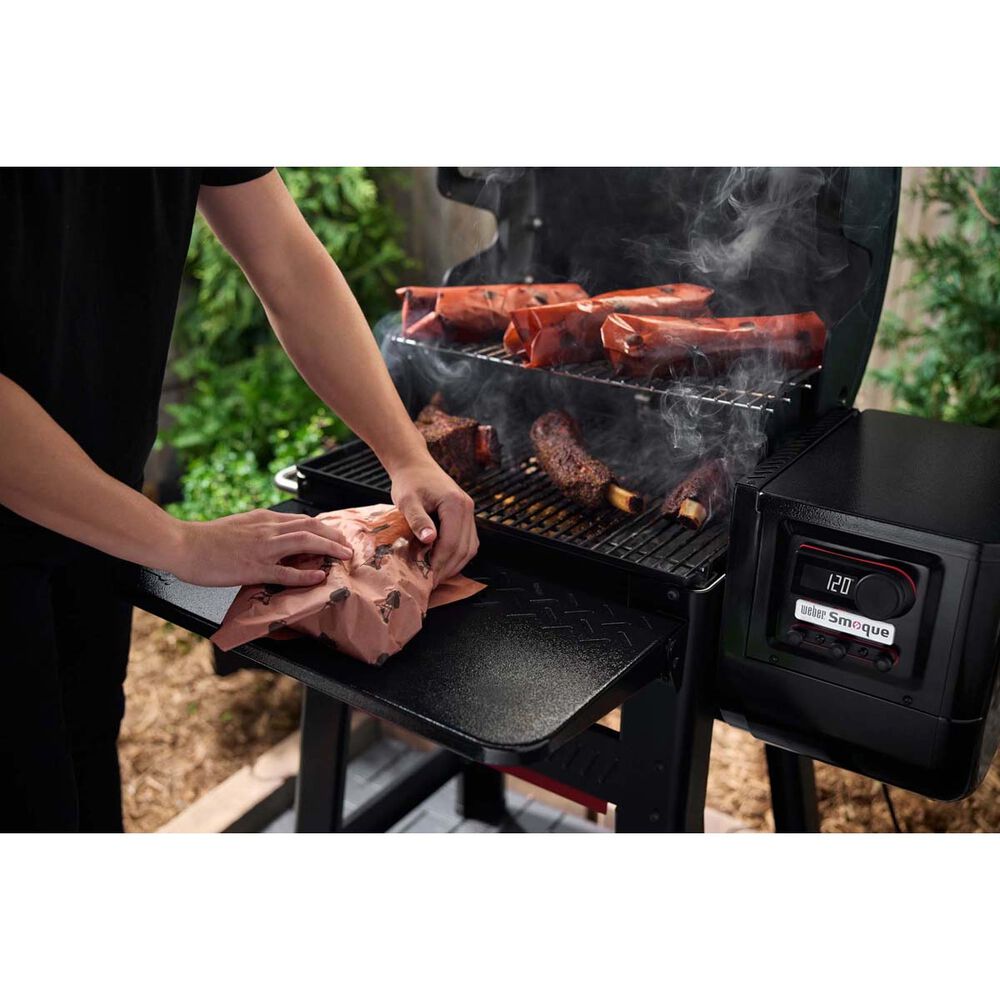  Weber Smoque Pellet Smoker
